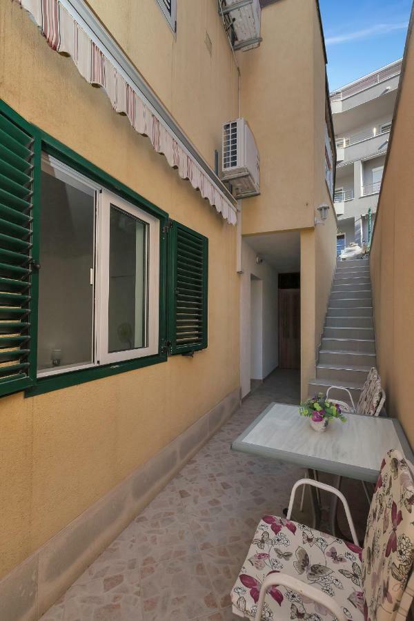 Apartmani Mona Makarska Buitenkant foto