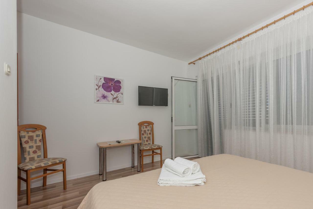 Apartmani Mona Makarska Buitenkant foto
