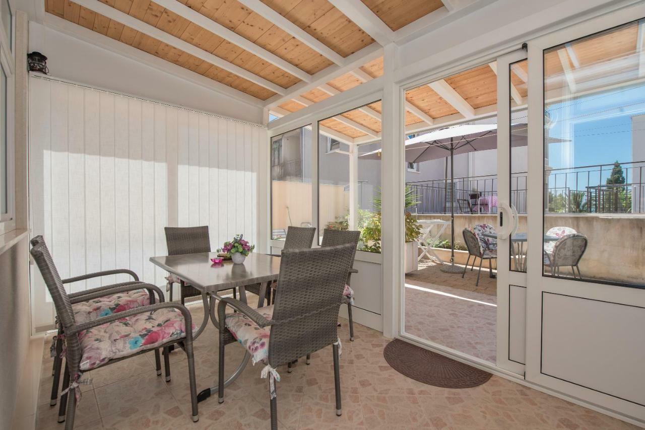 Apartmani Mona Makarska Buitenkant foto
