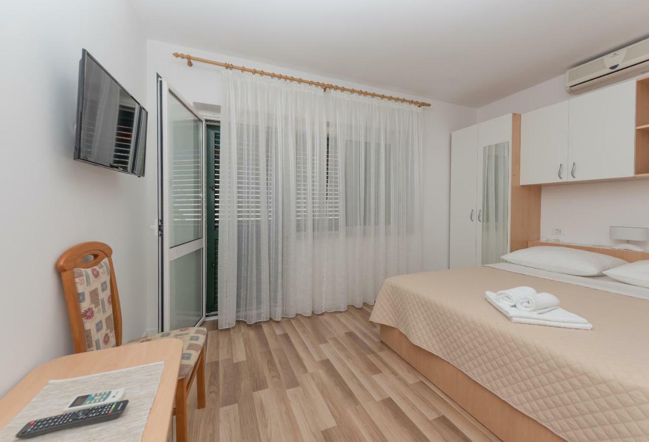 Apartmani Mona Makarska Buitenkant foto